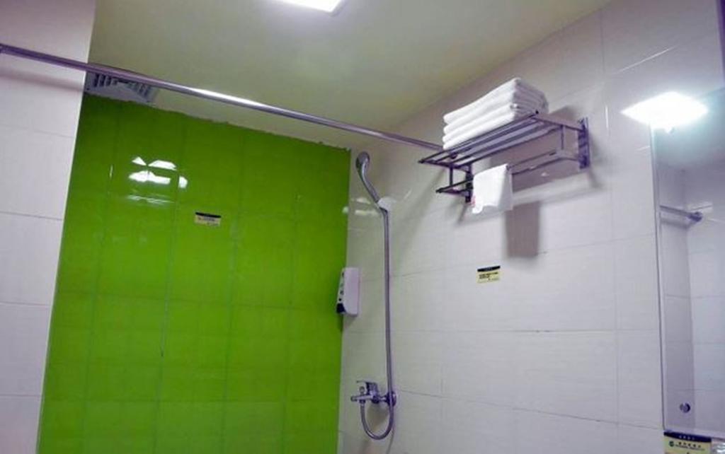 8 Inns Dongguan - Dongkeng Branch Oda fotoğraf