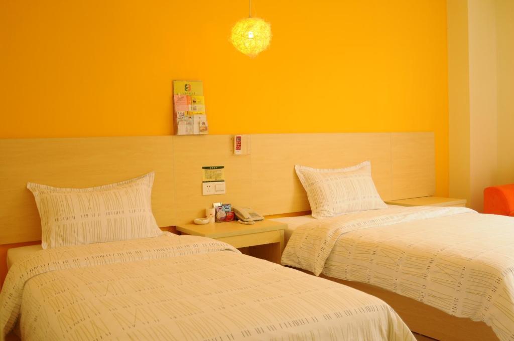8 Inns Dongguan - Dongkeng Branch Oda fotoğraf